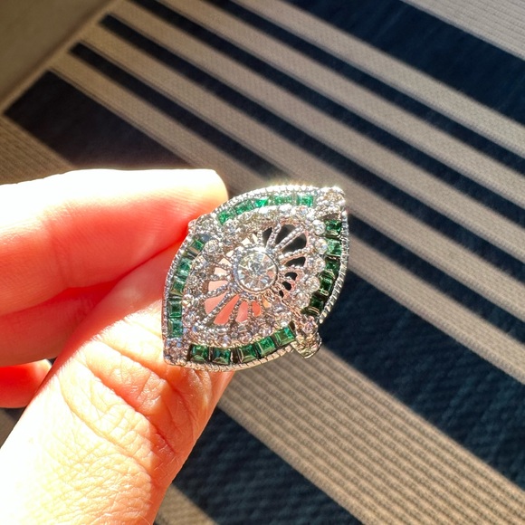 Vintage Emerald Silver 925 Plated Ring - Picture 14 of 15
